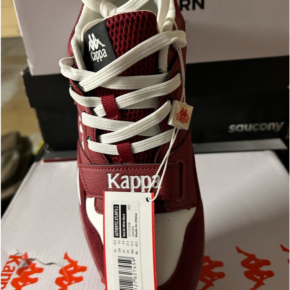 KAPPA Sneakers NEVER WORN.